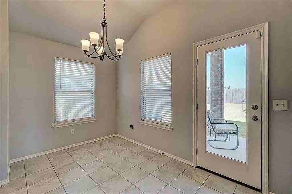 15521 Rosedown Dr - Photo 7 of 16