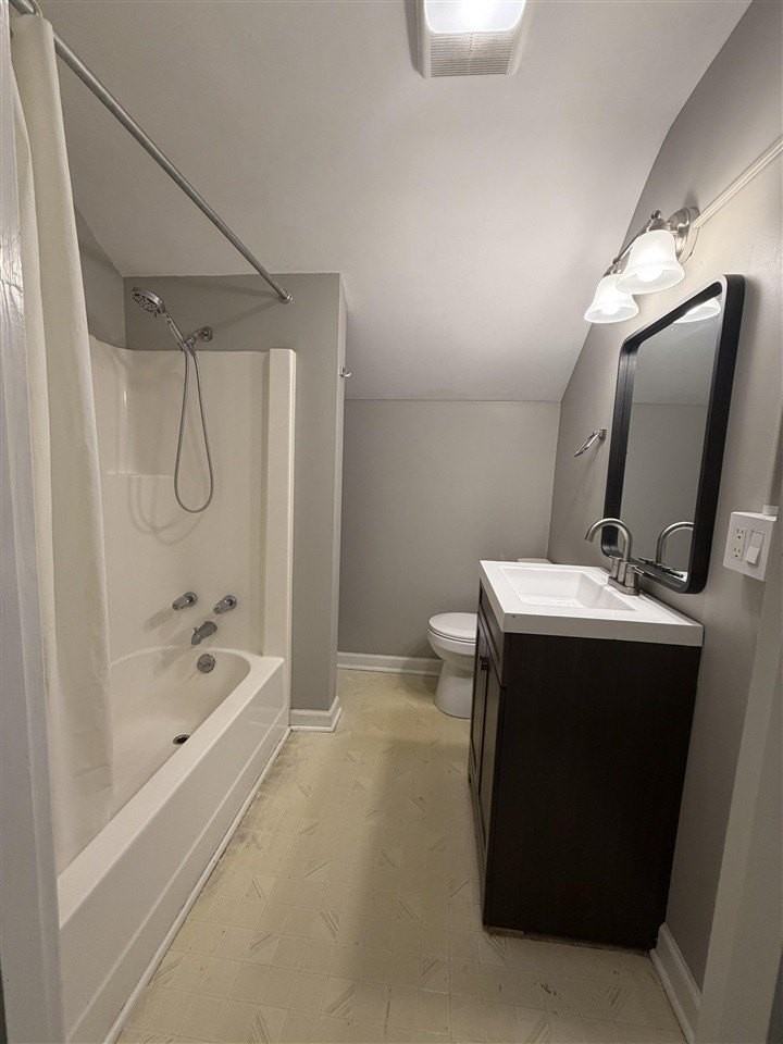 1953 Woodland Ave - Photo 6 of 8