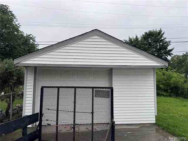 1412 E Goulson Ave - Photo 3 of 14
