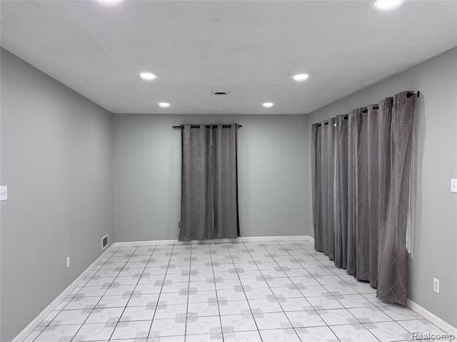 1412 E Goulson Ave - Photo 7 of 14