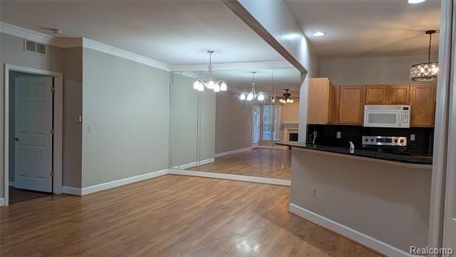 15286 Cornell Dr - Photo 4 of 38