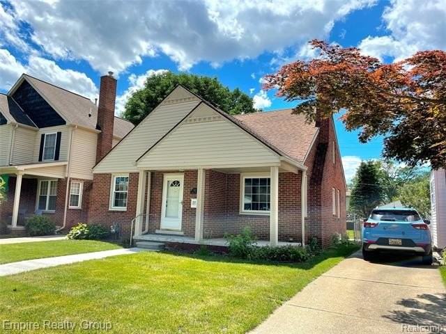 913 N Vernon St - Photo 3 of 26