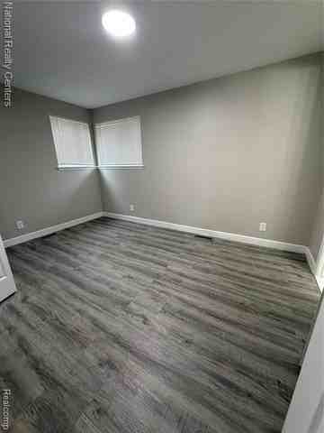 43134 Penny Dr - Photo 6 of 11
