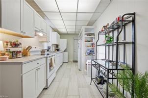 featured image of 1015 Colonial Ave #4