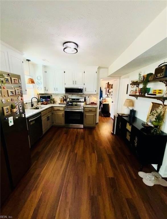 14305 Penrith Ln - Photo 2 of 15
