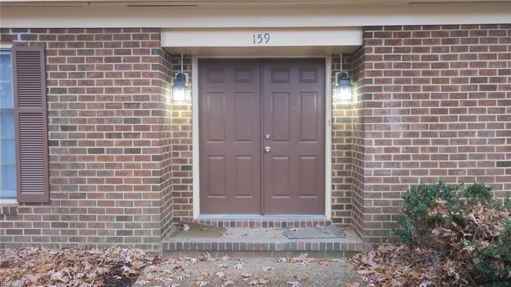 159 Sloane Pl - Photo 4 of 27