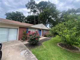 featured image of 421 Brian Ave