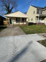 featured image of 1002 Roseclair St