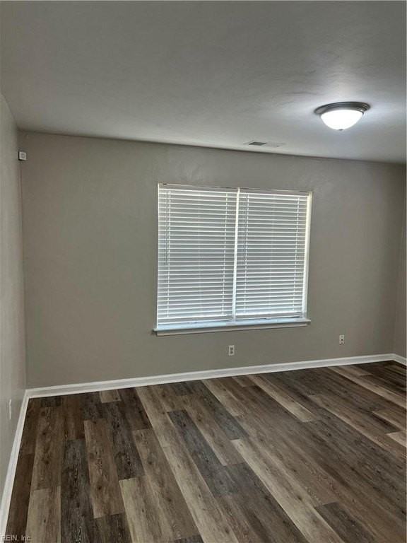 1002 Roseclair St - Photo 4 of 30