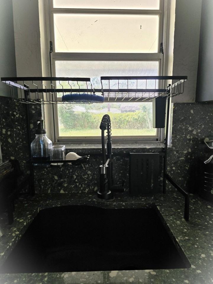 582 Nw Sherbrooke Ave - Photo 7 of 17