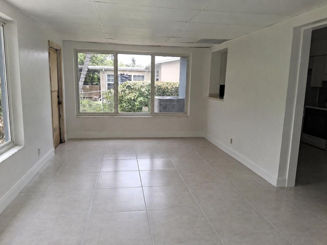 1837 Gardenia Rd - Photo 6 of 8