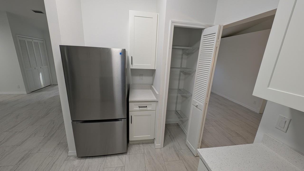 9618 150th Ct N - Photo 5 of 27