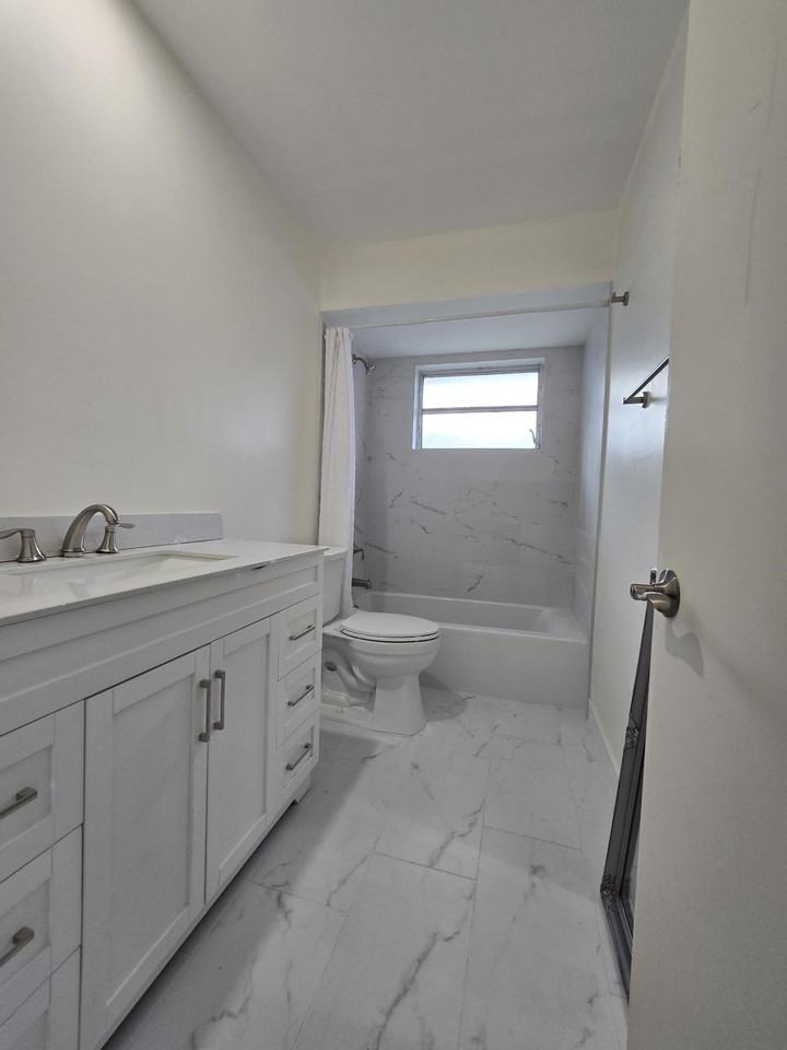 800 Ibis Way #1 - Photo 5 of 9