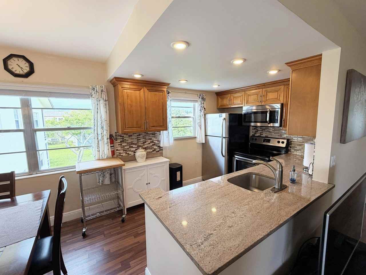 375 Mansfield I - Photo 2 of 15