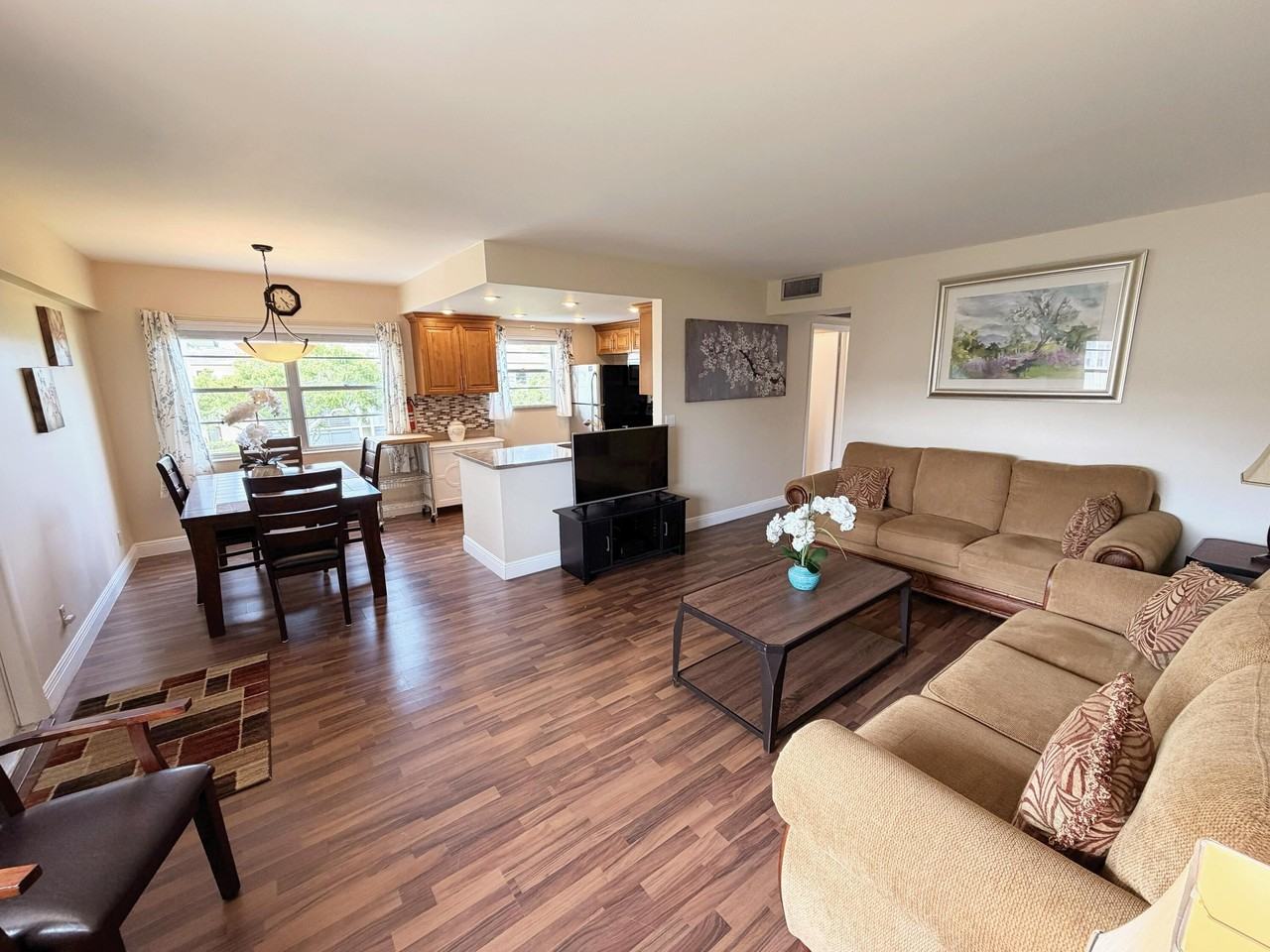 375 Mansfield I - Photo 3 of 15