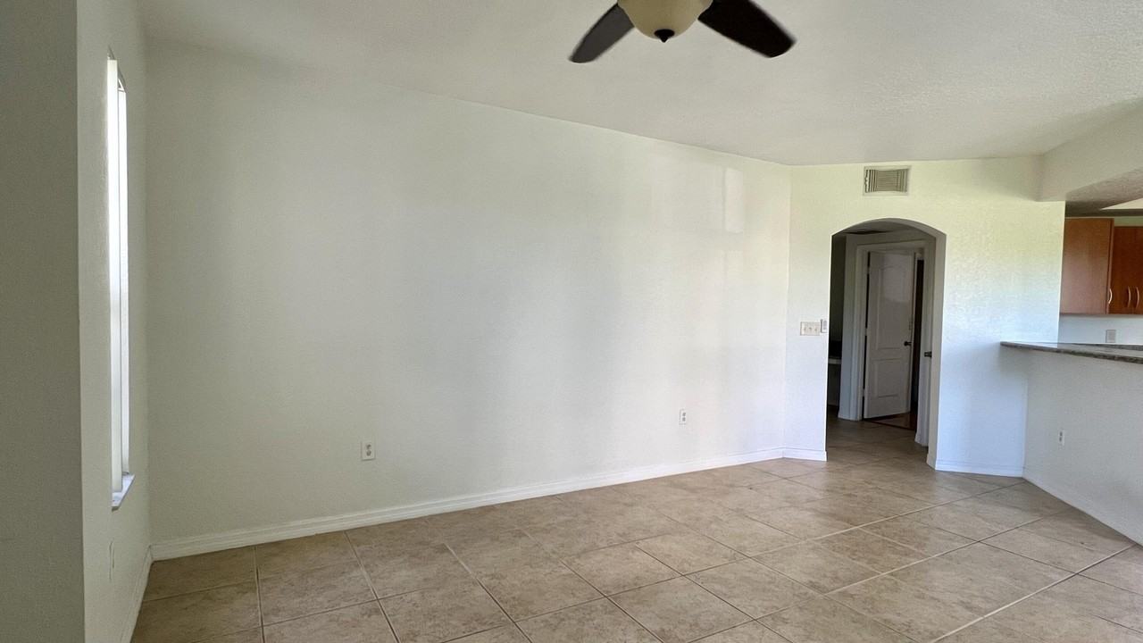 136 Sw Peacock Blvd #19-104 - Photo 5 of 25