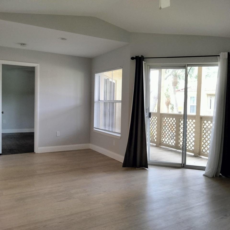 4847 Via Palm Lks #1020 - Photo 5 of 13