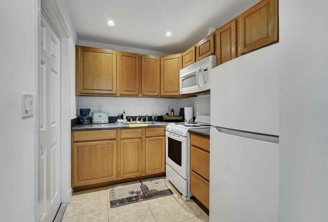 14 South Ln #A - Photo 4 of 11