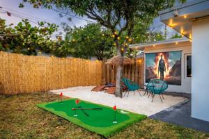 featured image of 3961 Ne 10th Ave