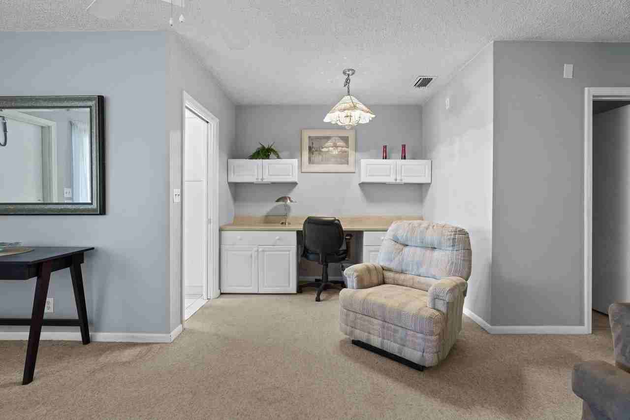 2100 Ne 38th St #243 - Photo 7 of 42
