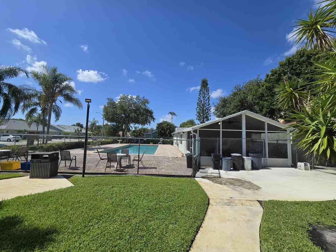 1530 Royal Forest Ct - Photo 2 of 50