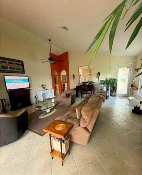 471 Nw Lismore Ln - Photo 4 of 33