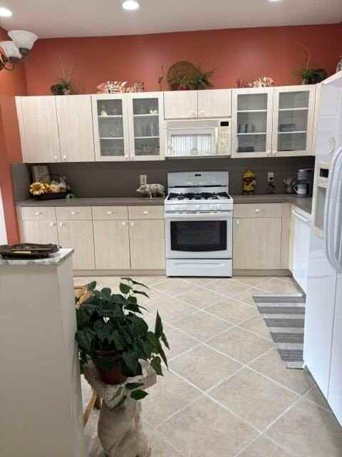471 Nw Lismore Ln - Photo 5 of 33