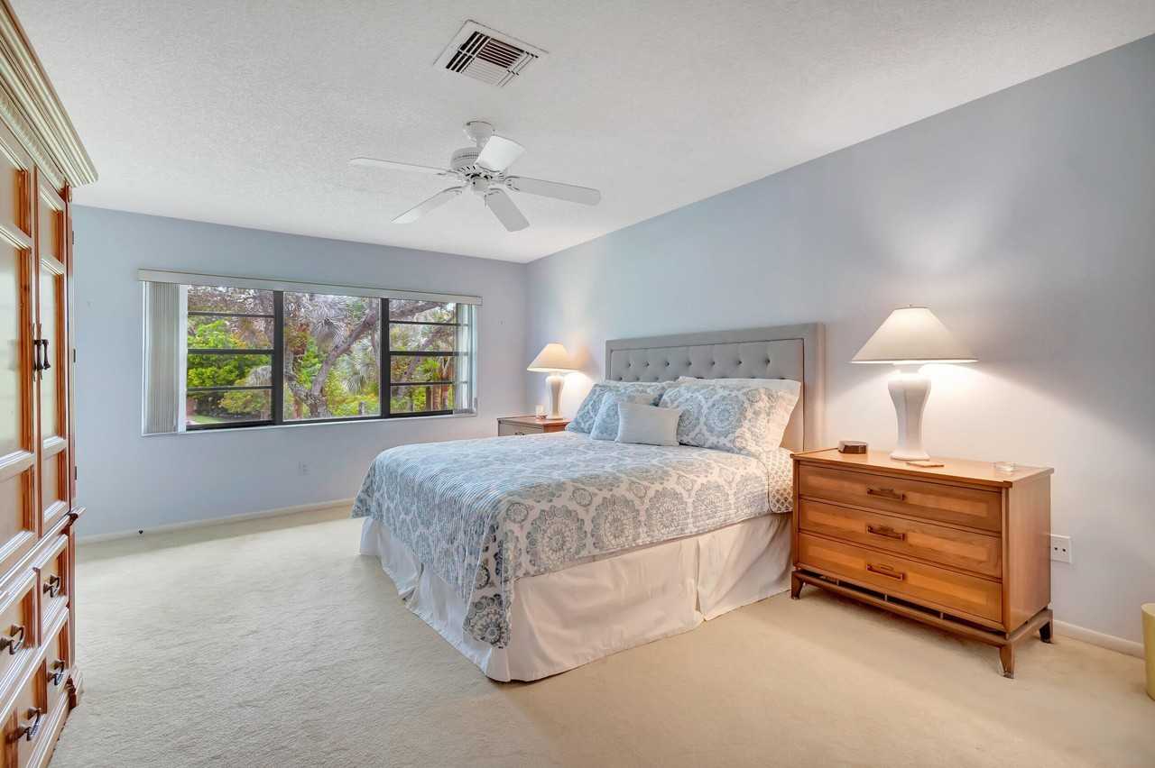 19 Westgate Ln #19F - Photo 5 of 37