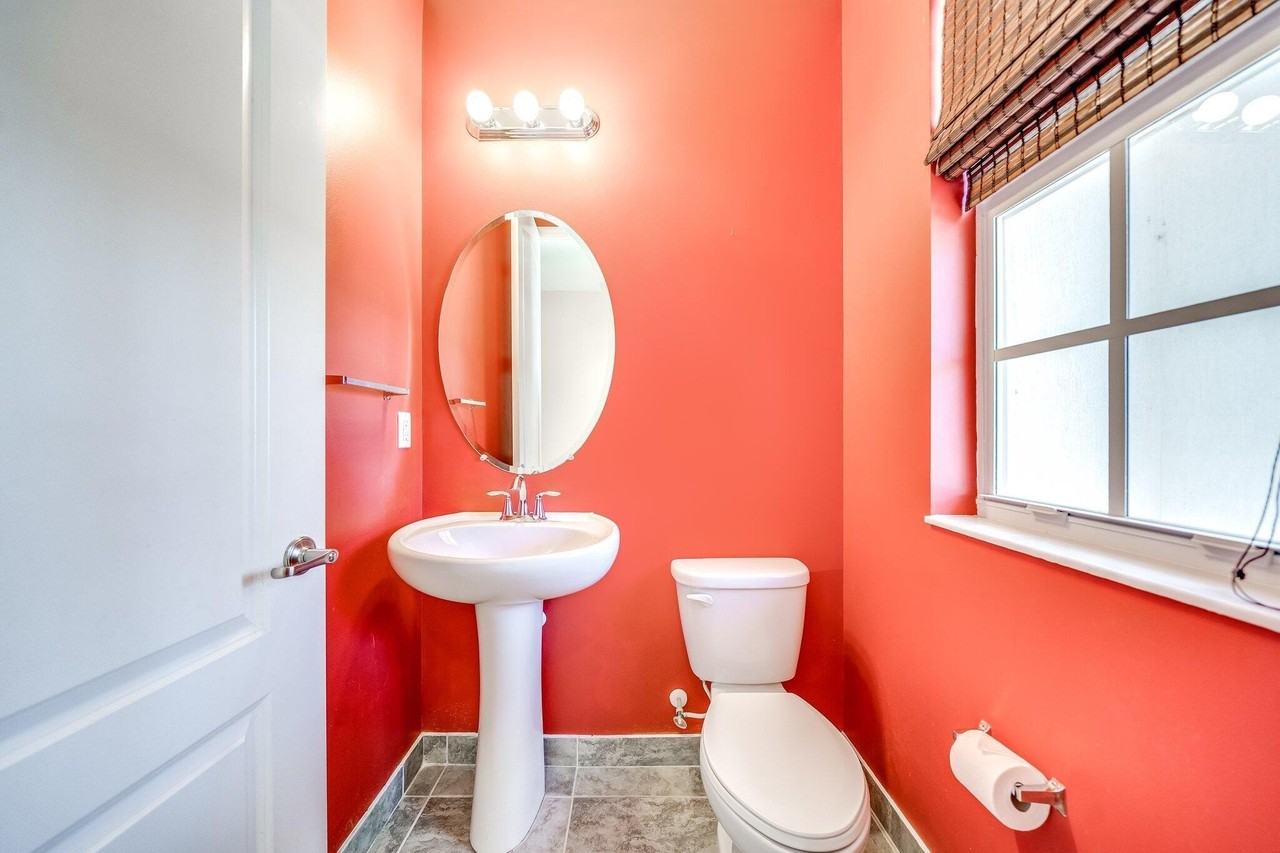 4543 Tara Cove Way - Photo 4 of 22