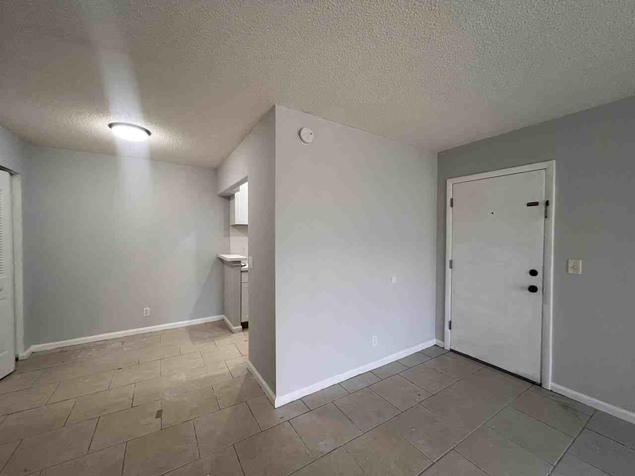 1500 N Congress Ave #C11 - Photo 4 of 36