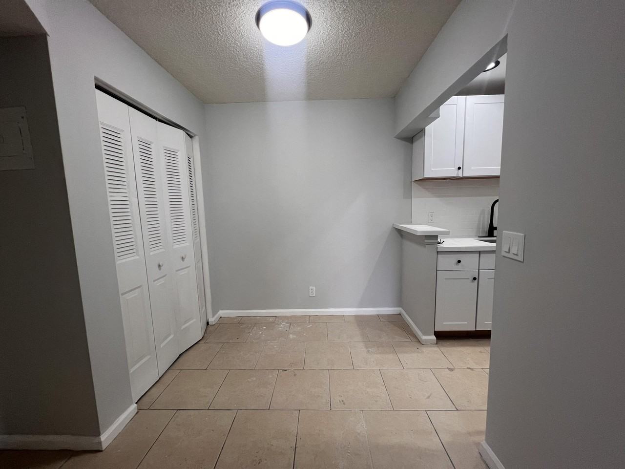 1500 N Congress Ave #C11 - Photo 6 of 36
