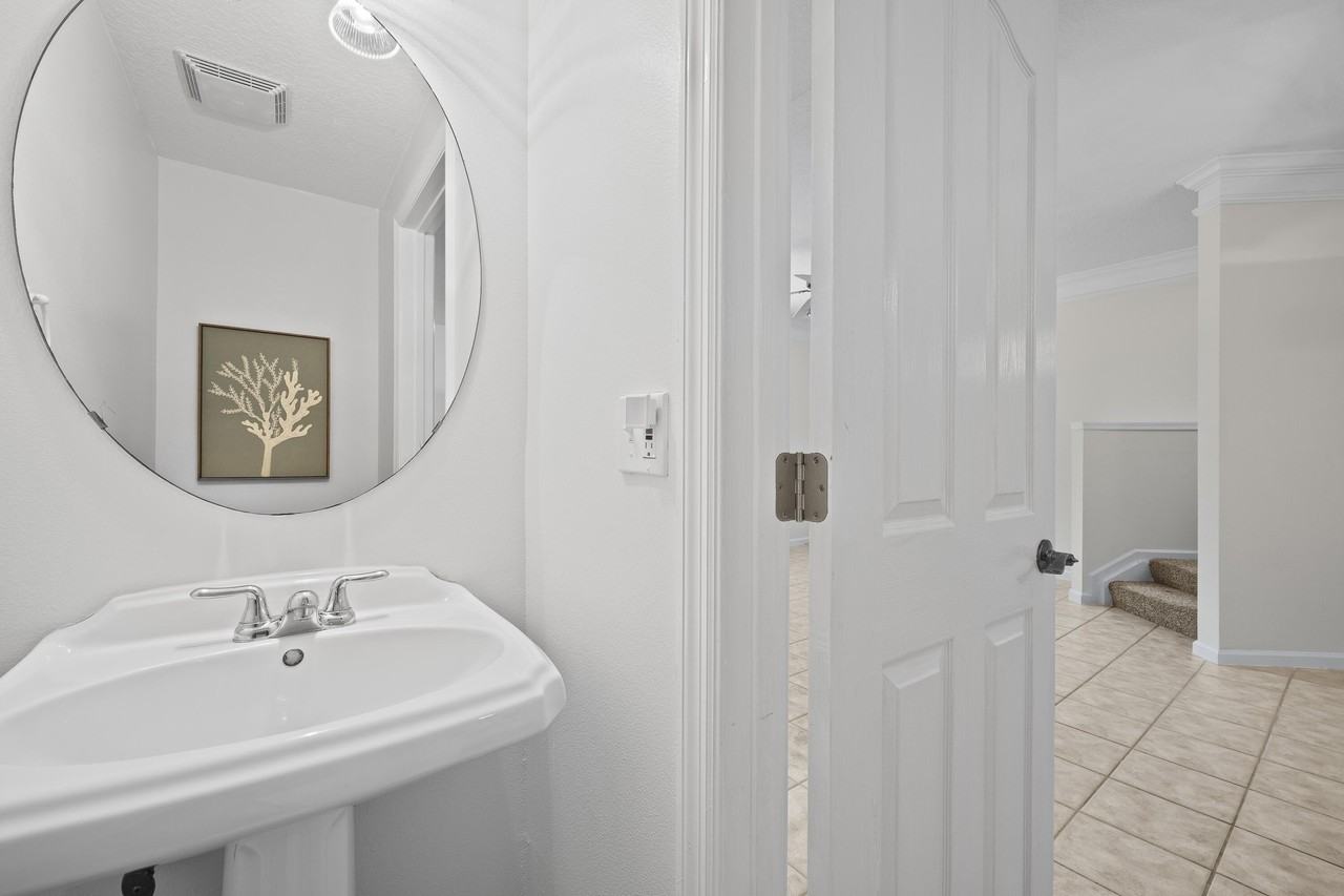 245 Murcia Dr #201 - Photo 6 of 35