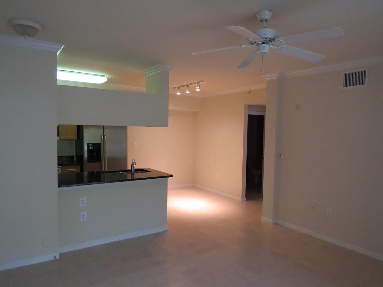 6559 Emerald Dunes Dr #106 - Photo 7 of 12