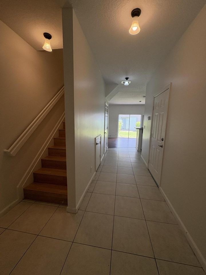 3122 Coral Ridge Dr #3122 - Photo 3 of 20