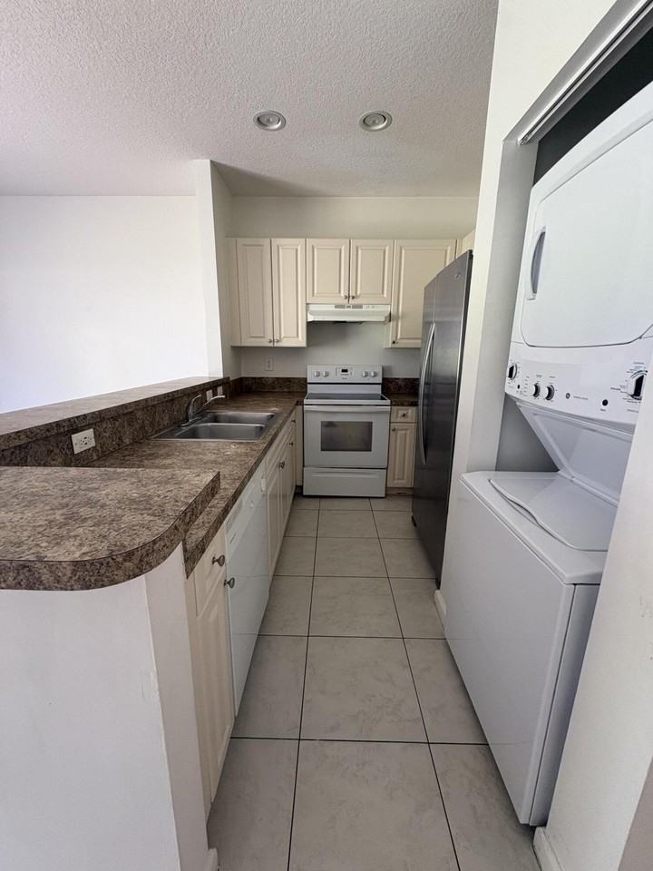 3122 Coral Ridge Dr #3122 - Photo 5 of 20