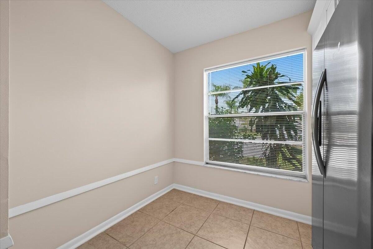 144 Deerfield Ct - Photo 6 of 23