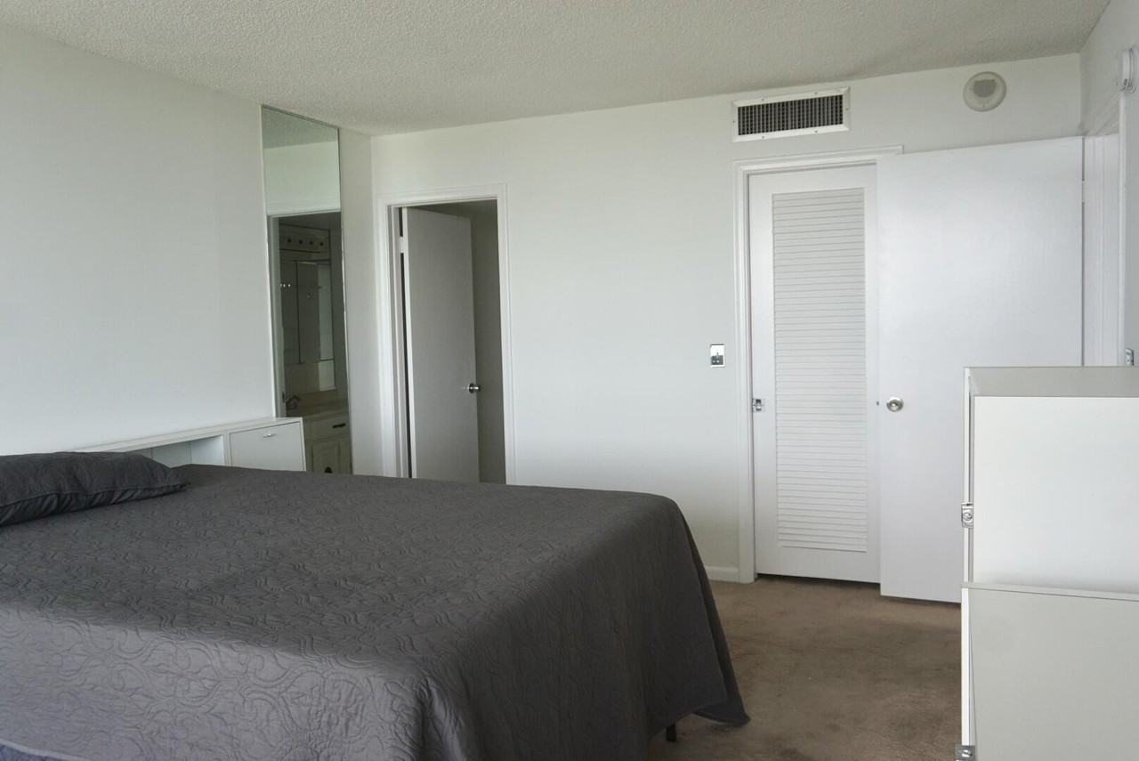 2400 Presidential Way #2002 - Photo 5 of 12