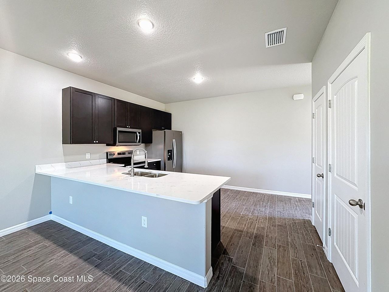 498 L M Davey Ln - Photo 7 of 23