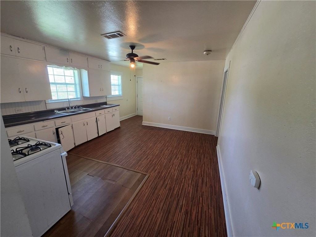 5902 Airport Rd - Photo 6 of 11