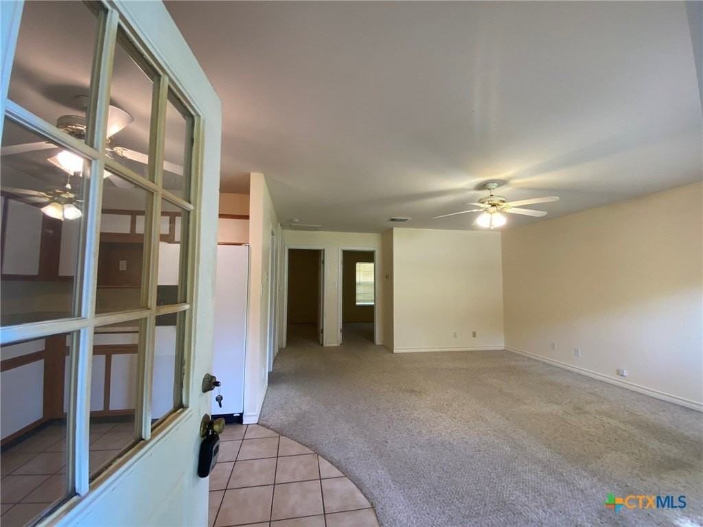 570 Beverly Ln - Photo 4 of 13