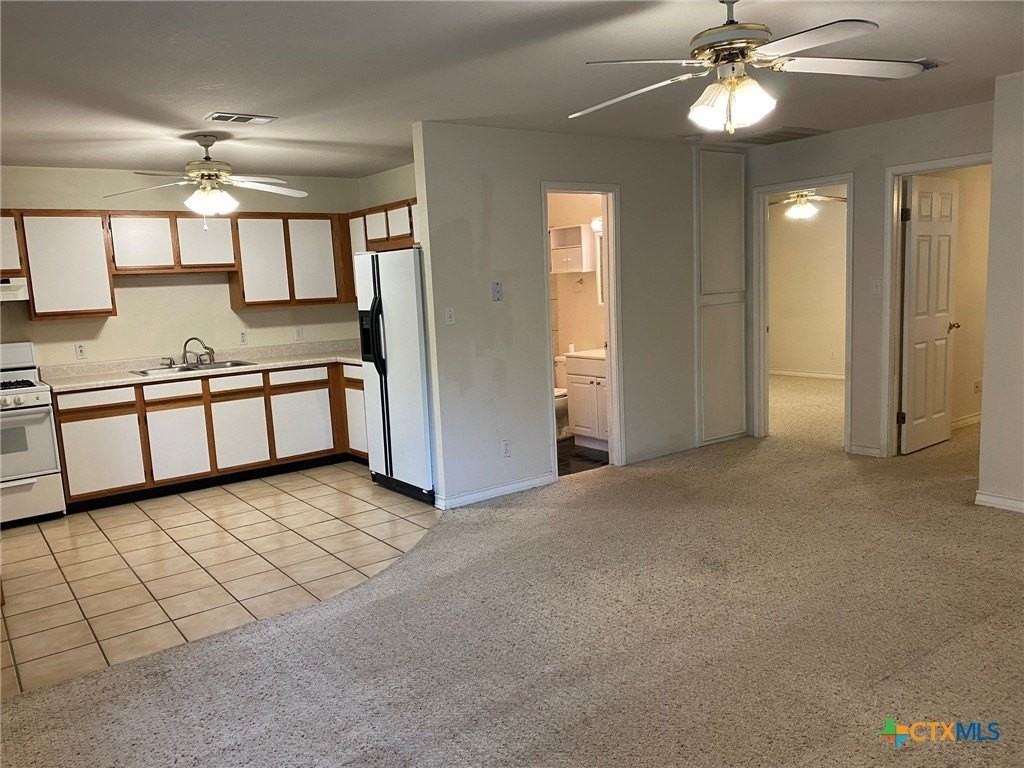 570 Beverly Ln - Photo 7 of 13