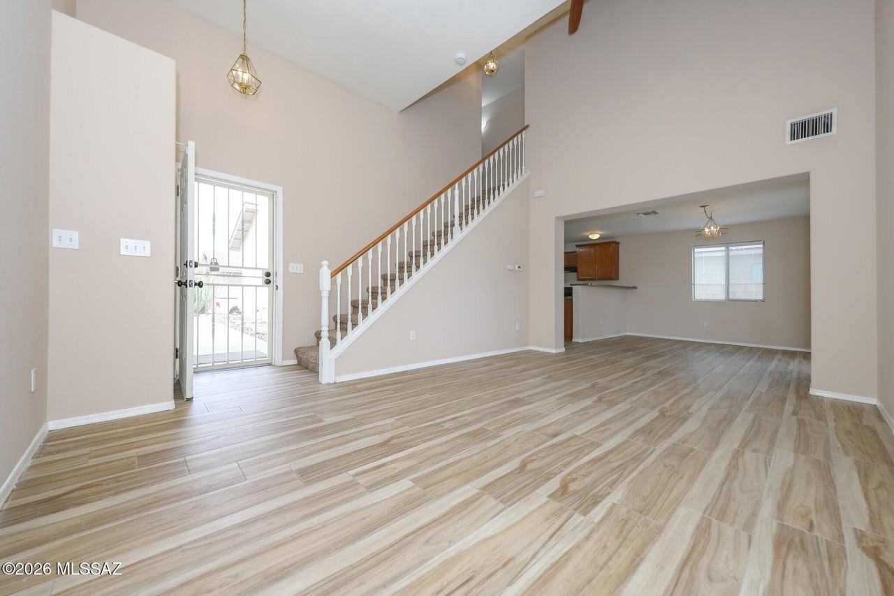 2416 W Chris Oliver Way - Photo 2 of 25