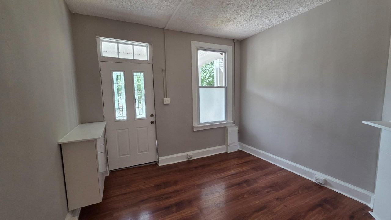 45 Todd Pl Ne - Photo 4 of 15
