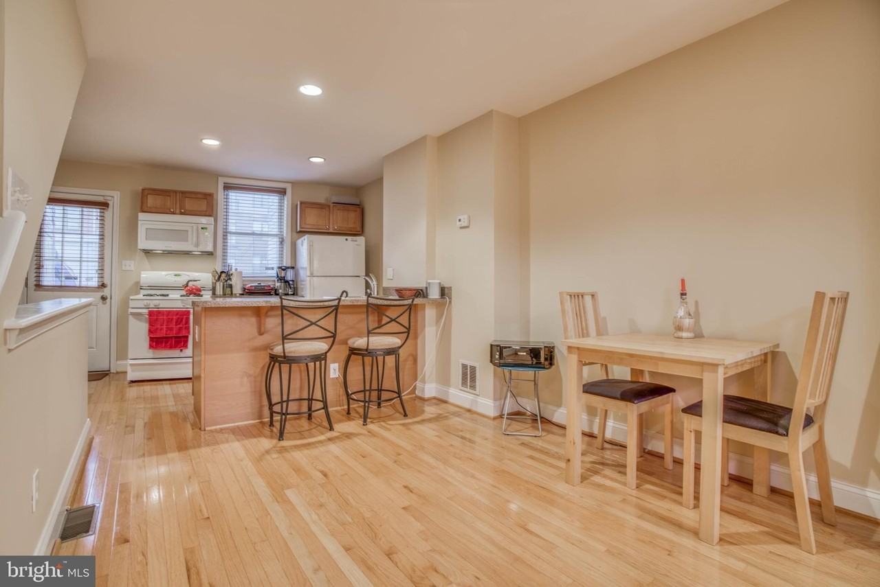 1834 Light St - Photo 7 of 35