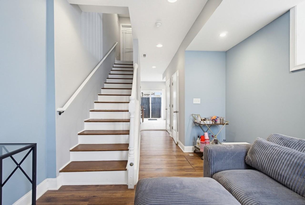 1429 Olive St - Photo 4 of 33