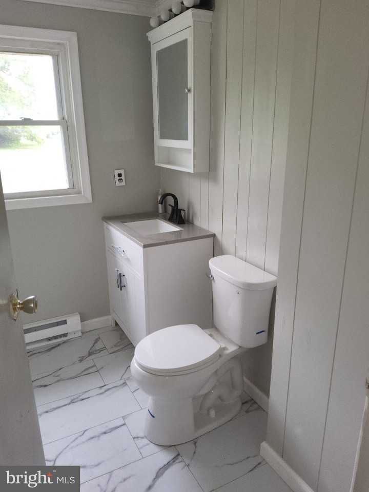 4212 Railroad Rd - Photo 3 of 8
