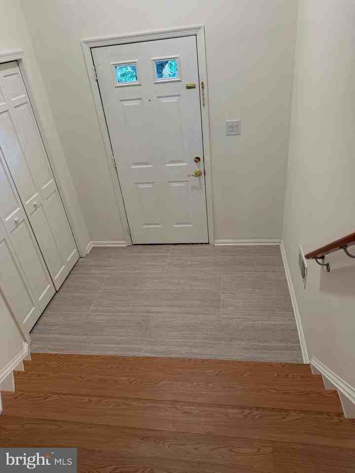 10113 Galsworthy Pl - Photo 3 of 36