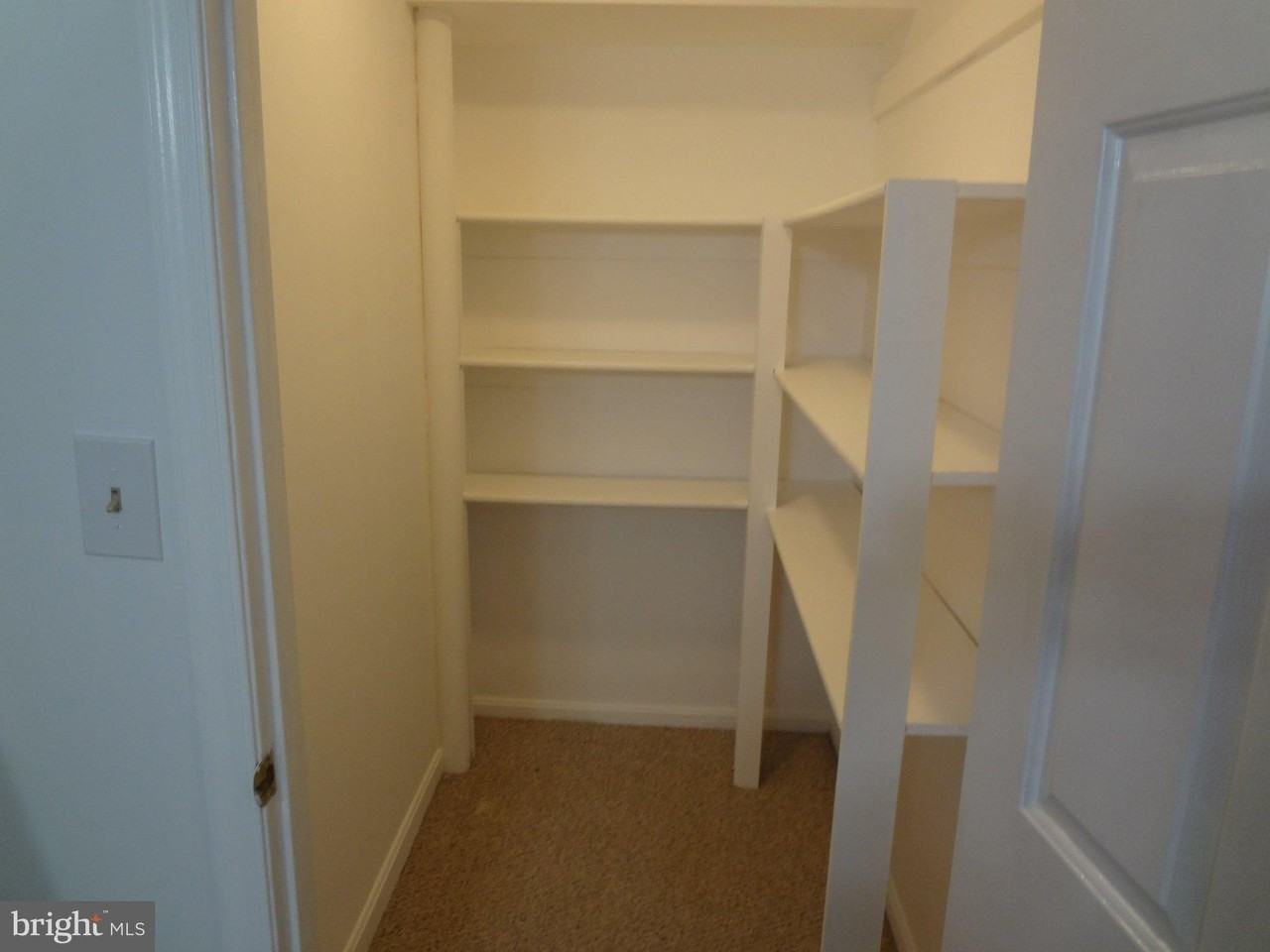 17540 Queen Elizabeth Dr - Photo 5 of 12