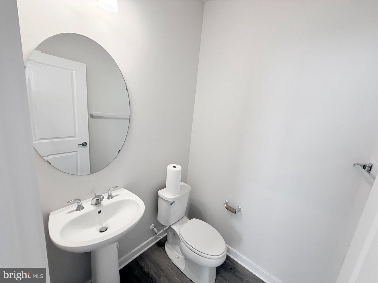 2505 Nicholson St - Photo 6 of 41