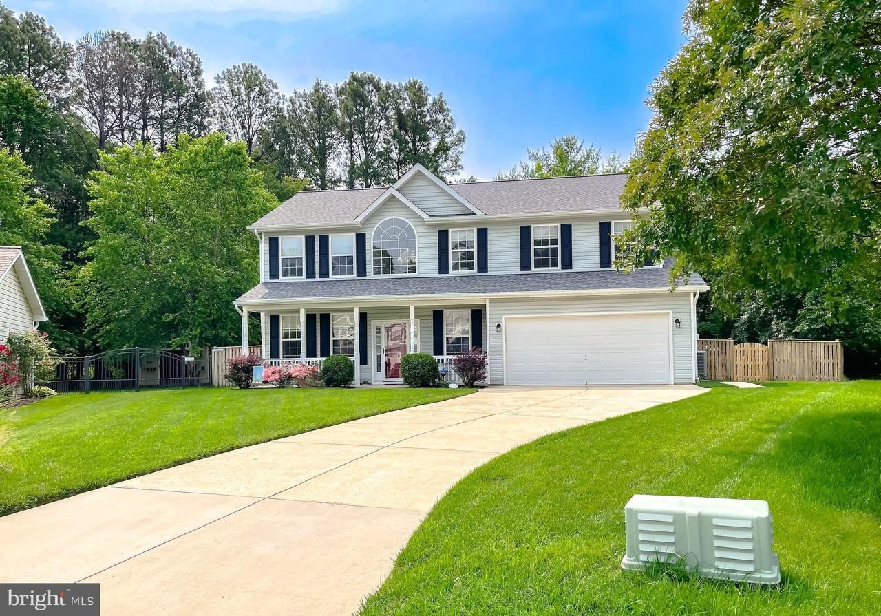 48221 Keel Dr - Photo 3 of 50
